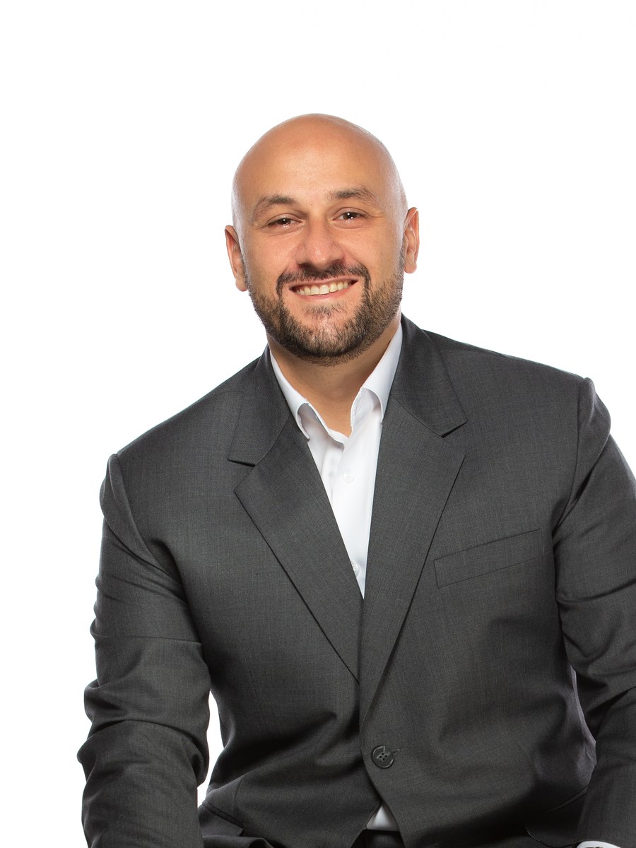 Antonio Giannetti, consulente immobiliare italiano a Dubai · Mr Jinn Selection